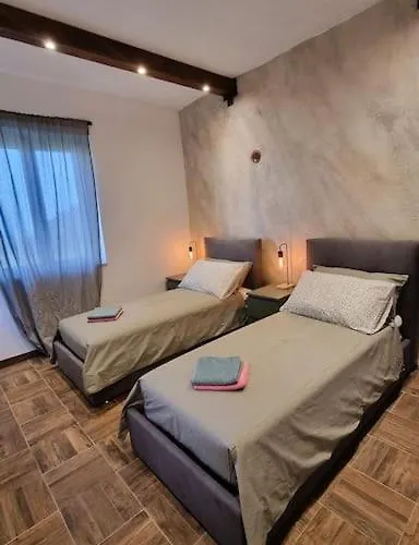 Апартаменты Bee Freeride Biker House *